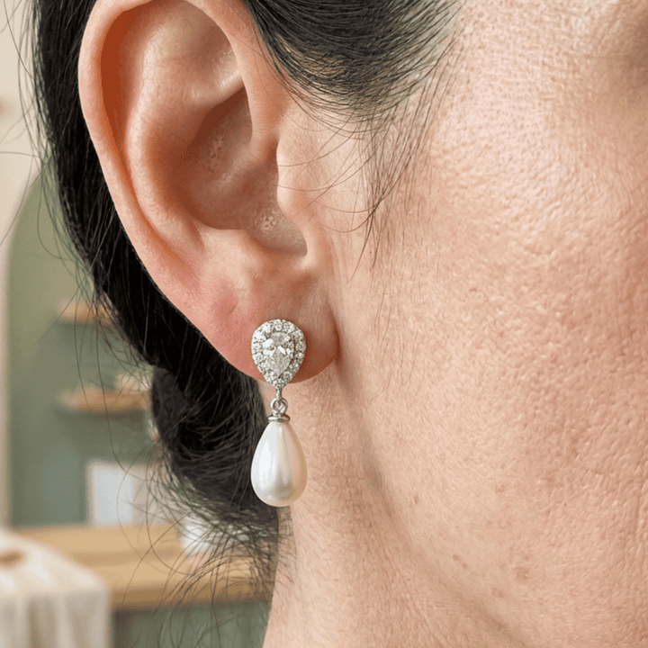 Elegant Teardrop Pearl Dangle Earrings