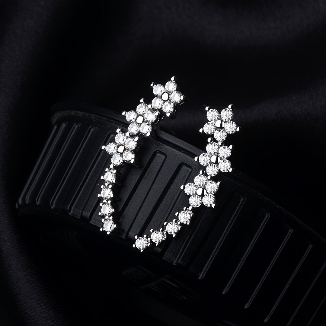 Freja – Classic Floral Earrings