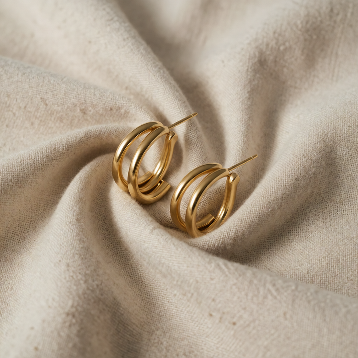 Helene – Textured Gold Mini Rings
