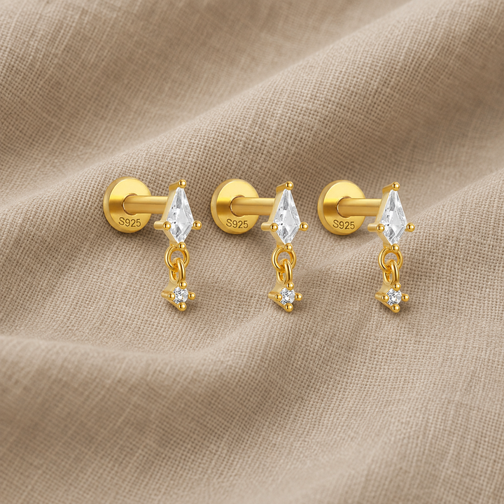 Sophie – Elegant Gold Rings with Subtle Luster.