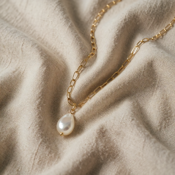 Bianca | Elegant Women's Necklace