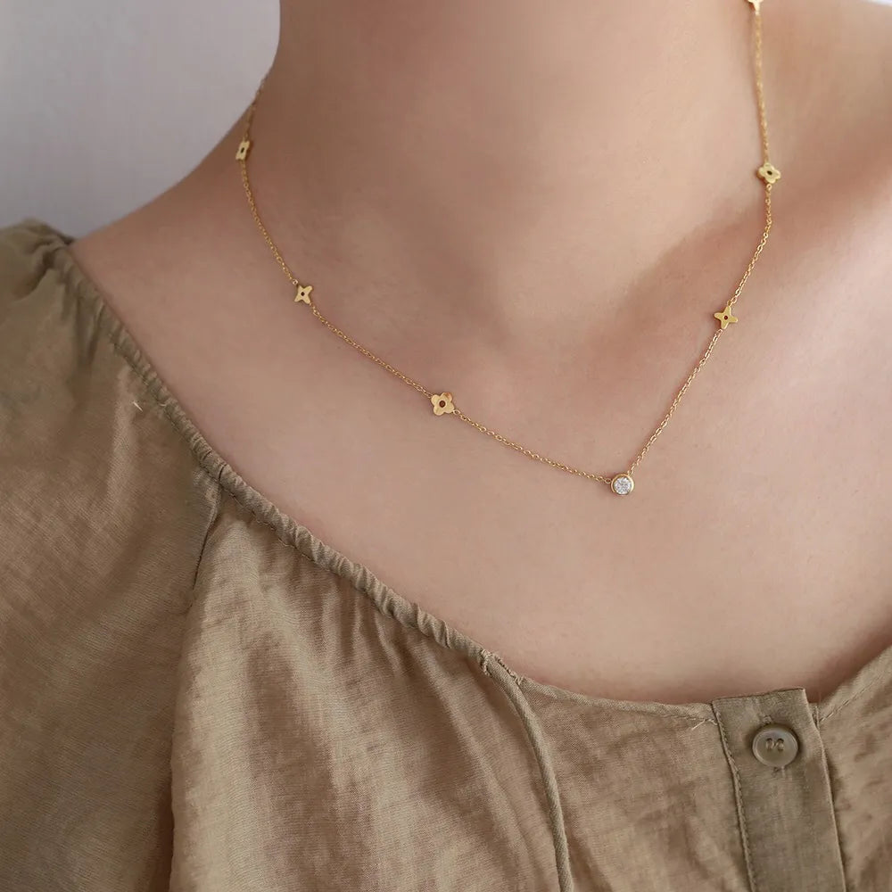 Line Necklace