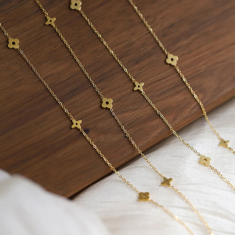 Line Necklace