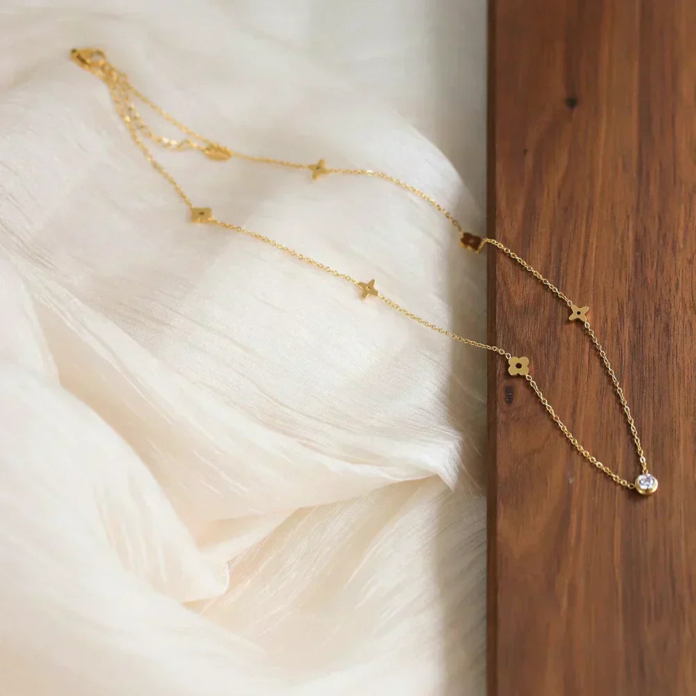 Line Necklace