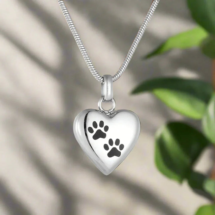 Maja Heart Paw Print