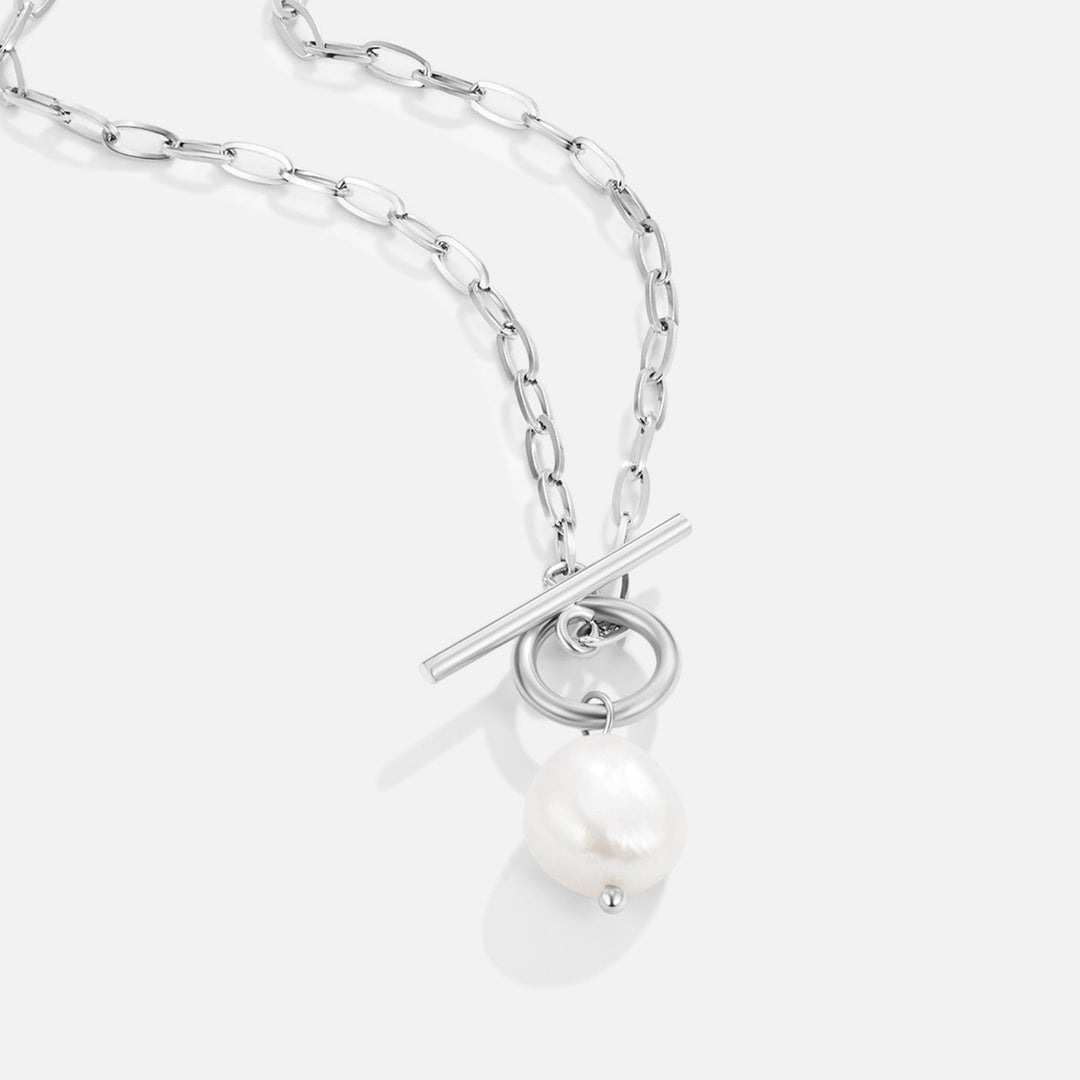 Elegant Pearl Necklace for Women